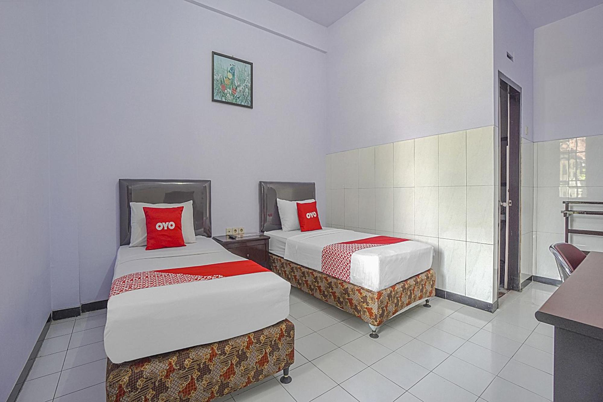 Oyo Life 90589 Palem Garden Hotel 图隆阿贡 外观 照片