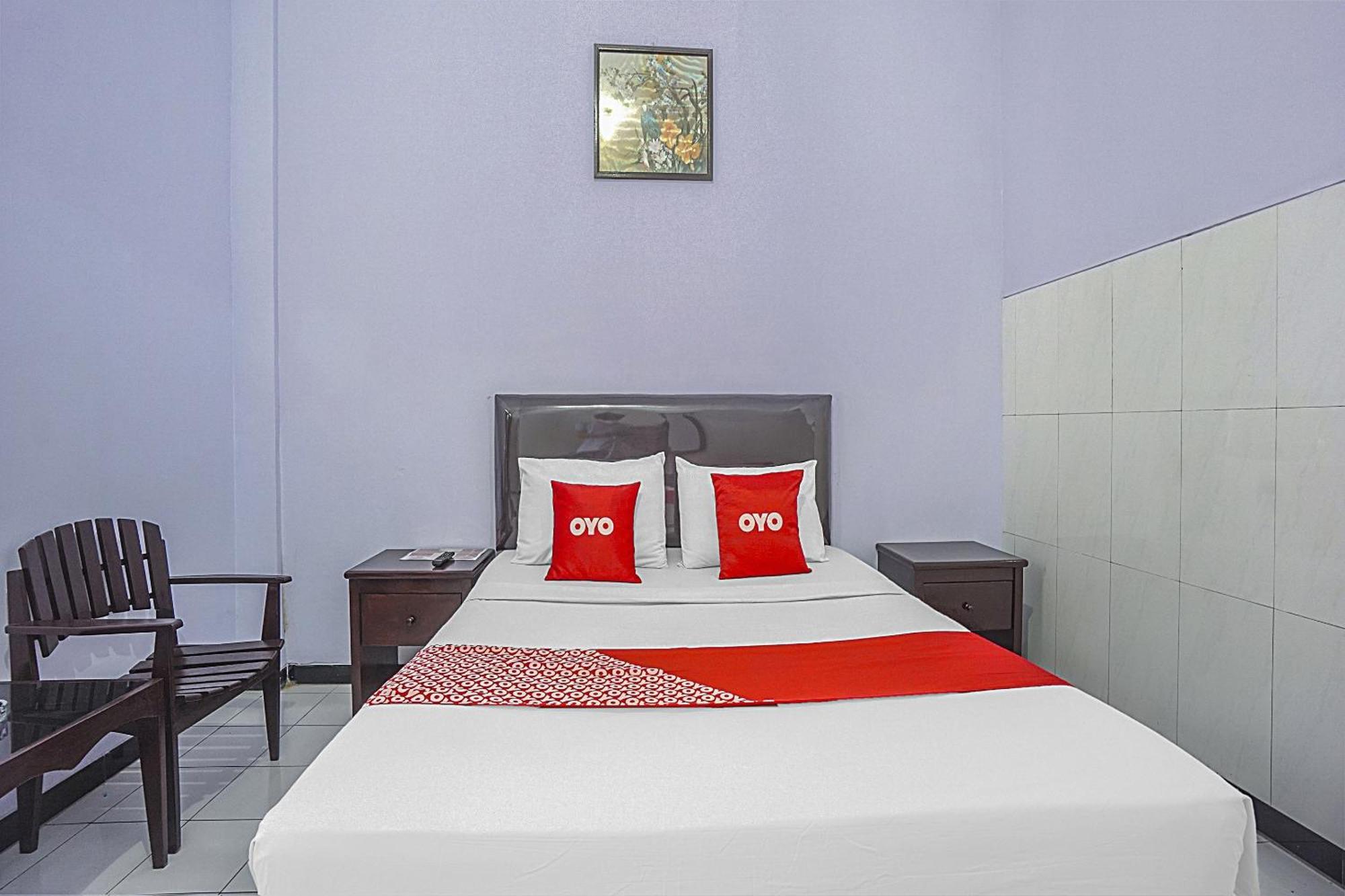 Oyo Life 90589 Palem Garden Hotel 图隆阿贡 外观 照片