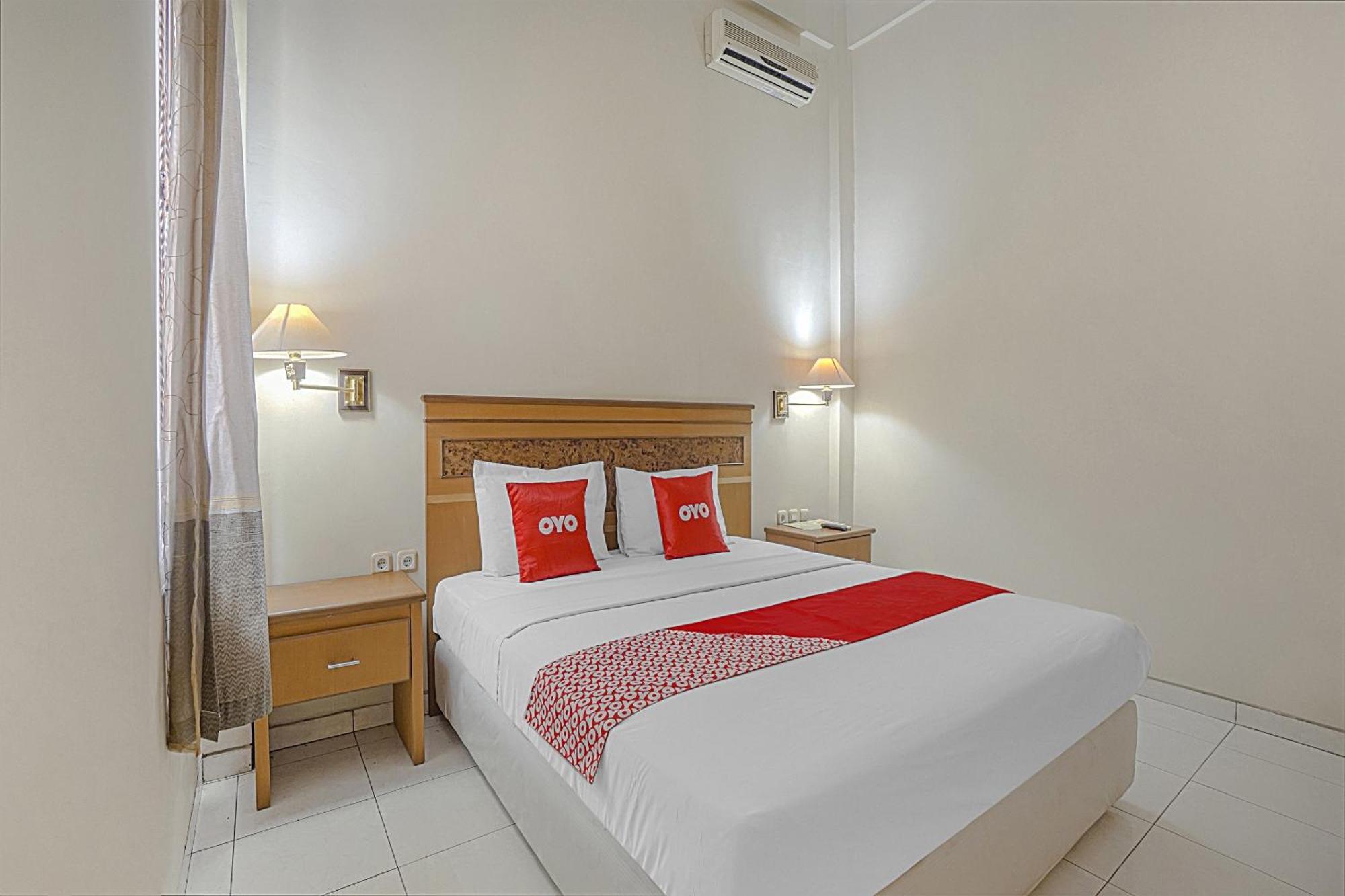 Oyo Life 90589 Palem Garden Hotel 图隆阿贡 外观 照片