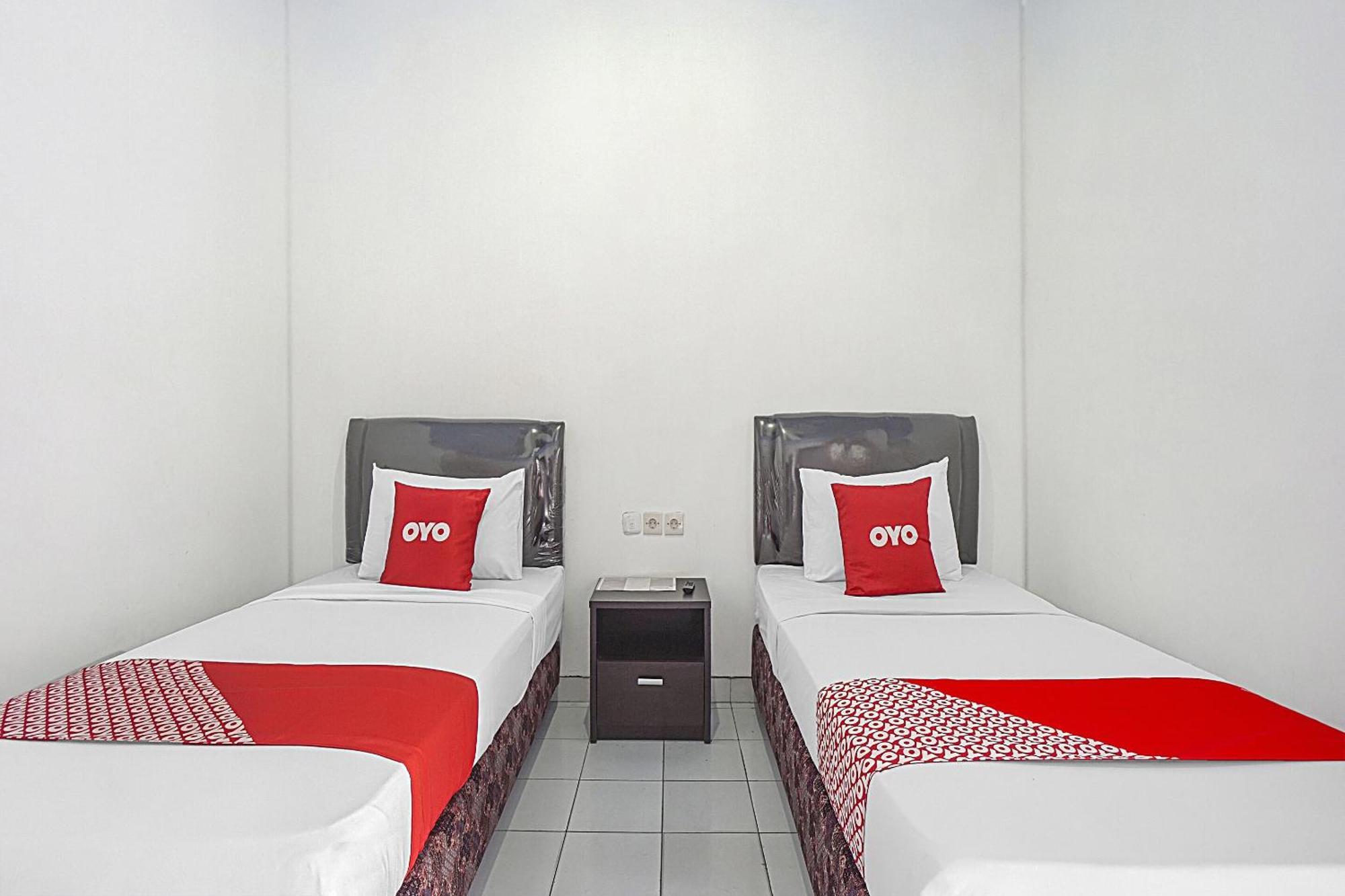 Oyo Life 90589 Palem Garden Hotel 图隆阿贡 外观 照片
