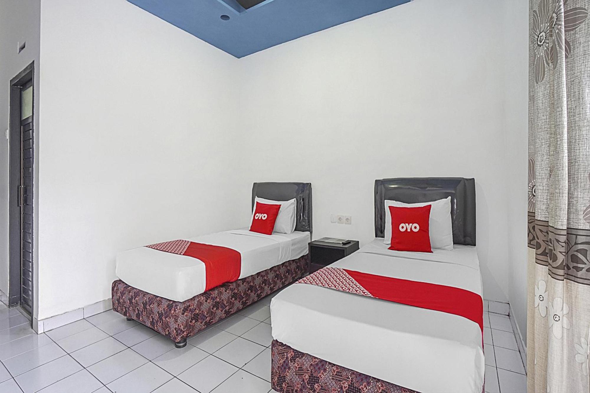 Oyo Life 90589 Palem Garden Hotel 图隆阿贡 外观 照片