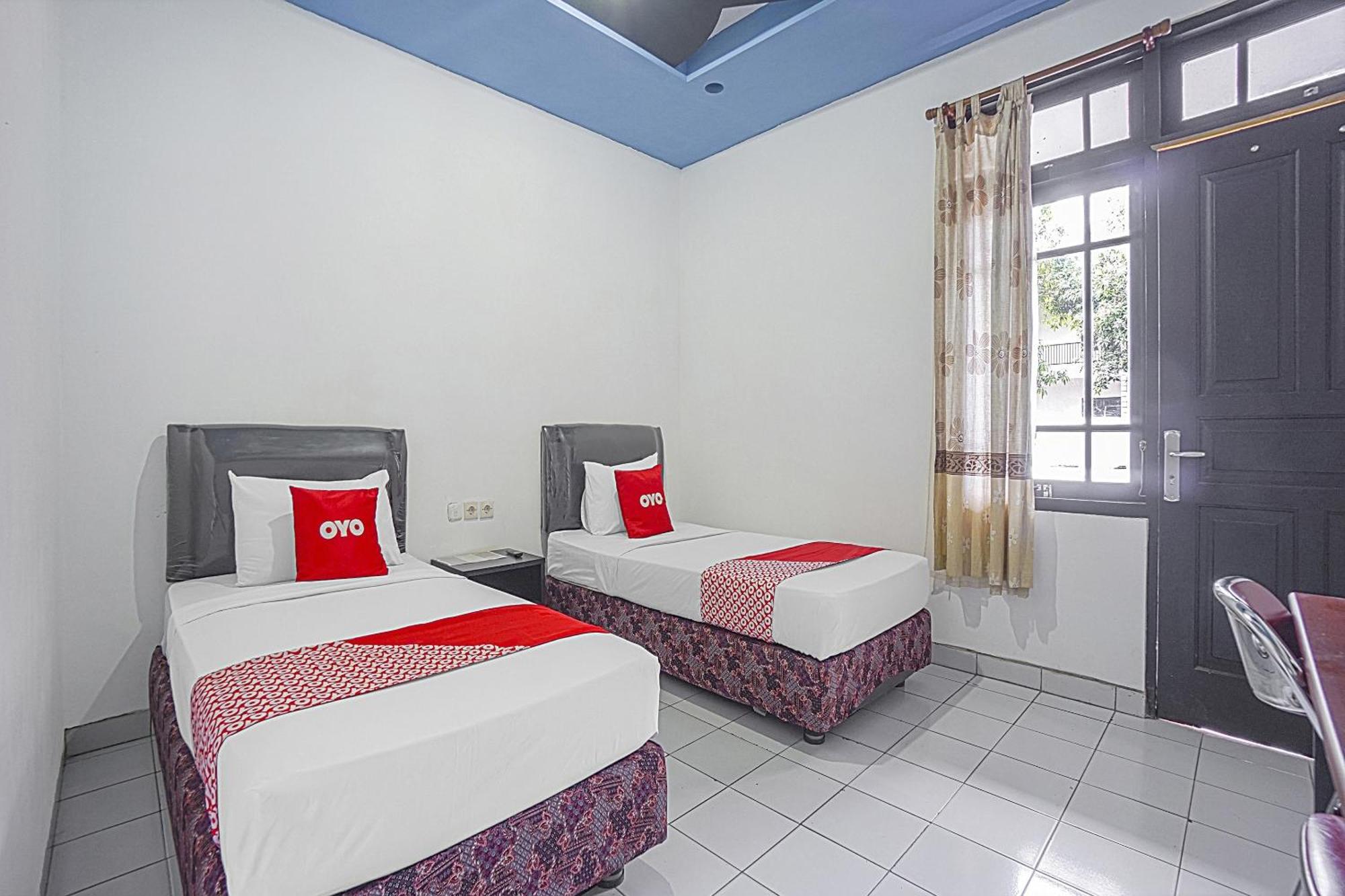 Oyo Life 90589 Palem Garden Hotel 图隆阿贡 外观 照片