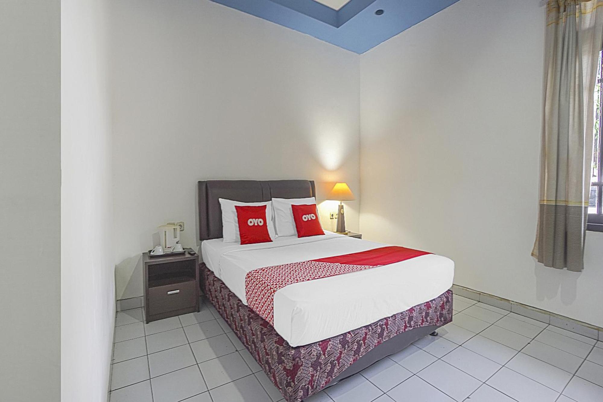 Oyo Life 90589 Palem Garden Hotel 图隆阿贡 外观 照片